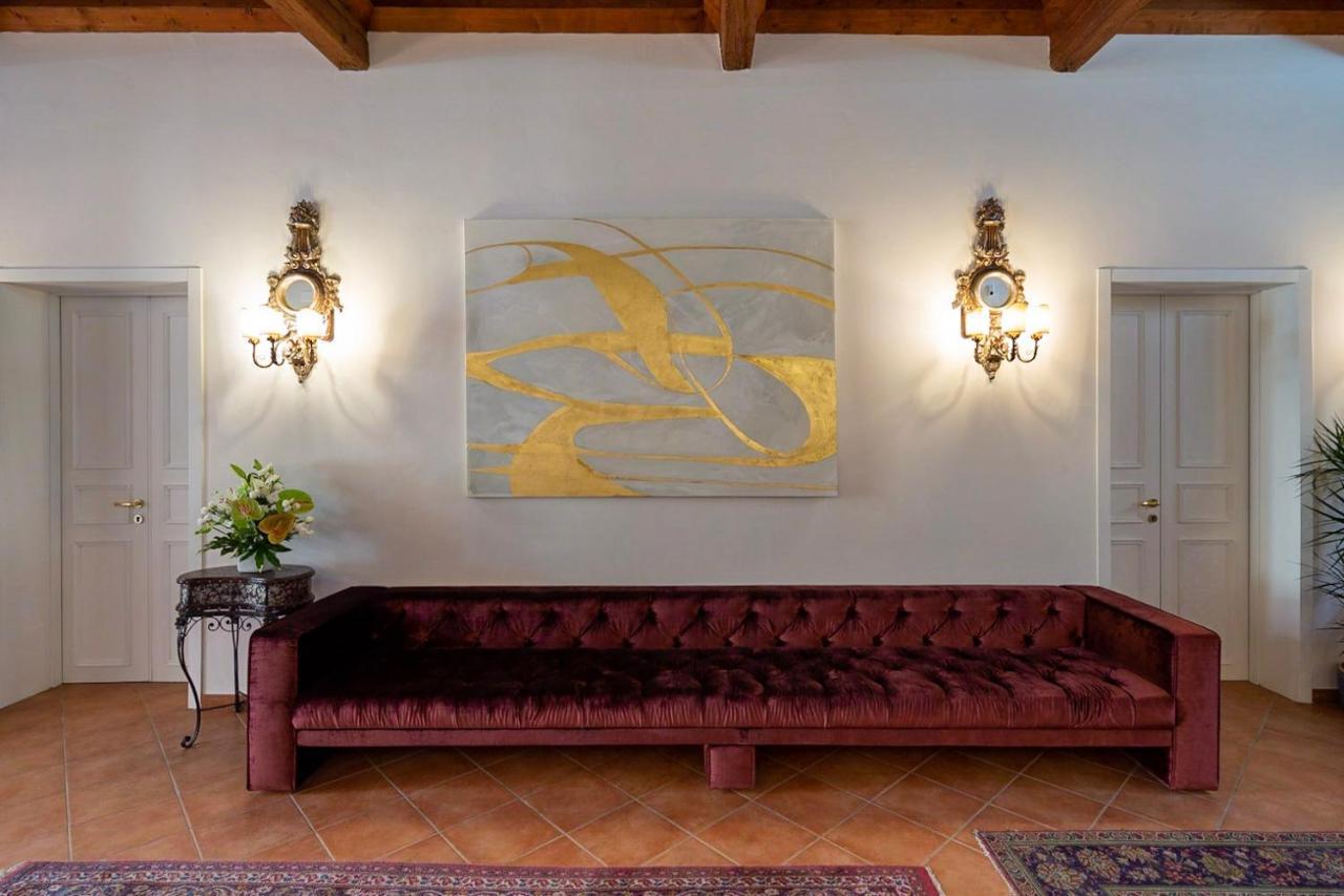 Princess Art Hotel Ferrara Buitenkant foto